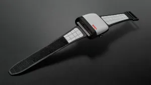 Amida вдохновилась NASA и выпустила необычные ретрофутуристичные часы Digitrend NASA Tribute