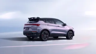 «Поумневший» Geely Coolray обновился и скоро появится в России