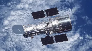 33 года наблюдений Hubble — у самого известного телескопа праздник!