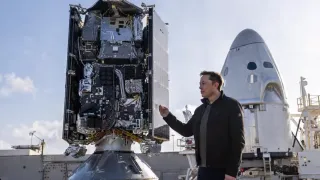 Илон Маск заявил, что он планирует решать вопрос нехватки электроэнергии при помощи новых спутников