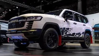 Toyota готовит новый Land Cruiser 300, который будет дороже Lexus LX500d Luxury