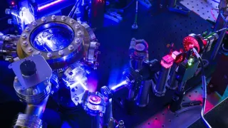 Учёные открыли новую форму материи: прорыв для космических компьютеров будущего