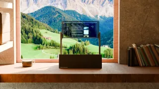 Прозрачный монитор Phantom обещает революцию в рабочих пространствах