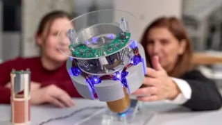 Ученые добились 95% КПД в беспроводной передаче энергии