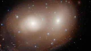 Hubble обнаружил огромную космическую тыкву