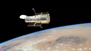 Hubble возобновляет научные операции после проблем с гироскопом