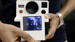 Камера, имитирующая Polaroid, снимает gif-ки