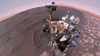 Марсоход Curiosity достиг марсианского хребта, хранящего скопления ценных обломков