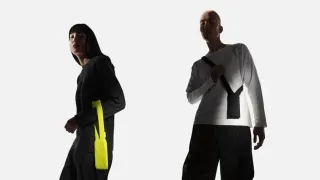 Apple и Issey Miyake представили сумку для iPhone за 230$ — её раскупили за час