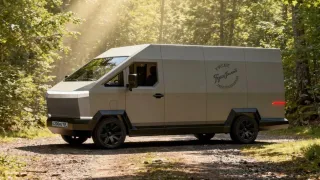 Раскрыты все секреты «киберГазели» —  пермского фургона «Ф200» от «Руссо-Балтъ»