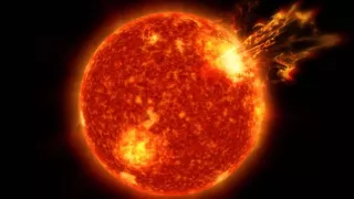 Солнце выплюнуло гигантский плазменный шар: чем это грозит Земле?