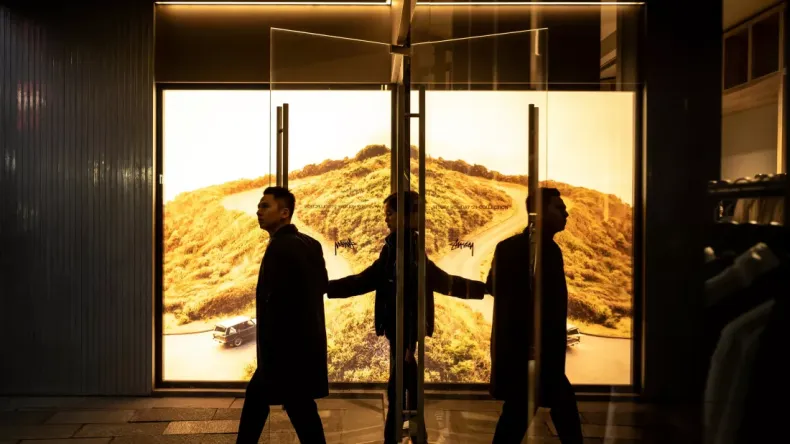 Компании массово возвращают уволенных сотрудников после неудачного внедрения ИИ