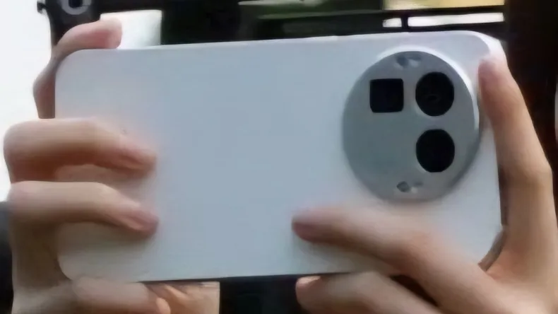 Появилось живое фото Realme GT 8 Pro и подтверждение характеристик