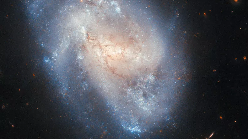 Галактика с сюрпризом — Hubble раскрыл тайны NGC 337