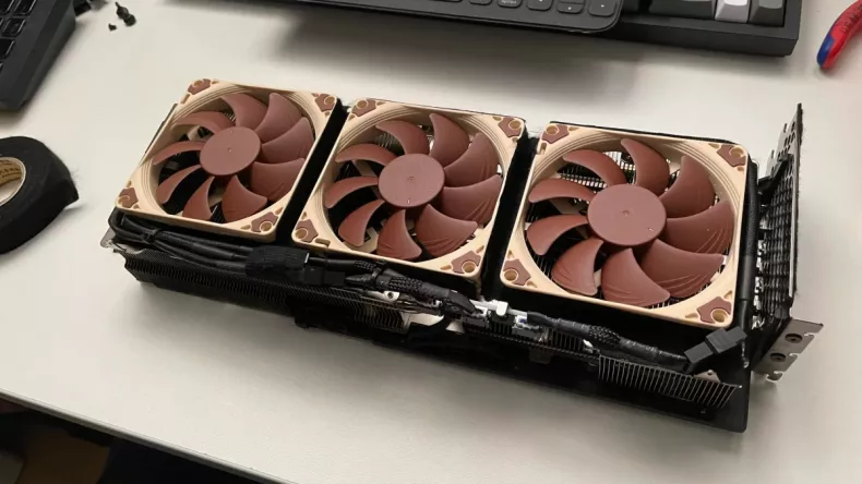 Фанат Noctua не стал ждать специальной версии GeForce RTX 4090 и сделал ее сам