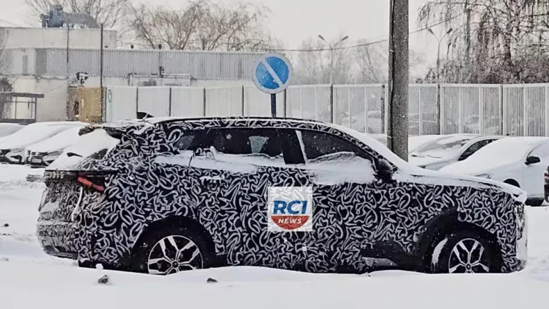 Топовую версию Lada Azimut засняли на территории АвтоВАЗа