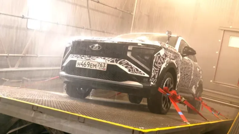 Отечественный кроссовер Lada Azimut готов к российским дорогам и климату
