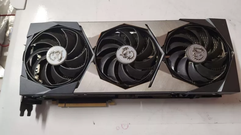 В продаже появилась GeForce RTX 3080 Ti на 20Гб, но есть нюанс