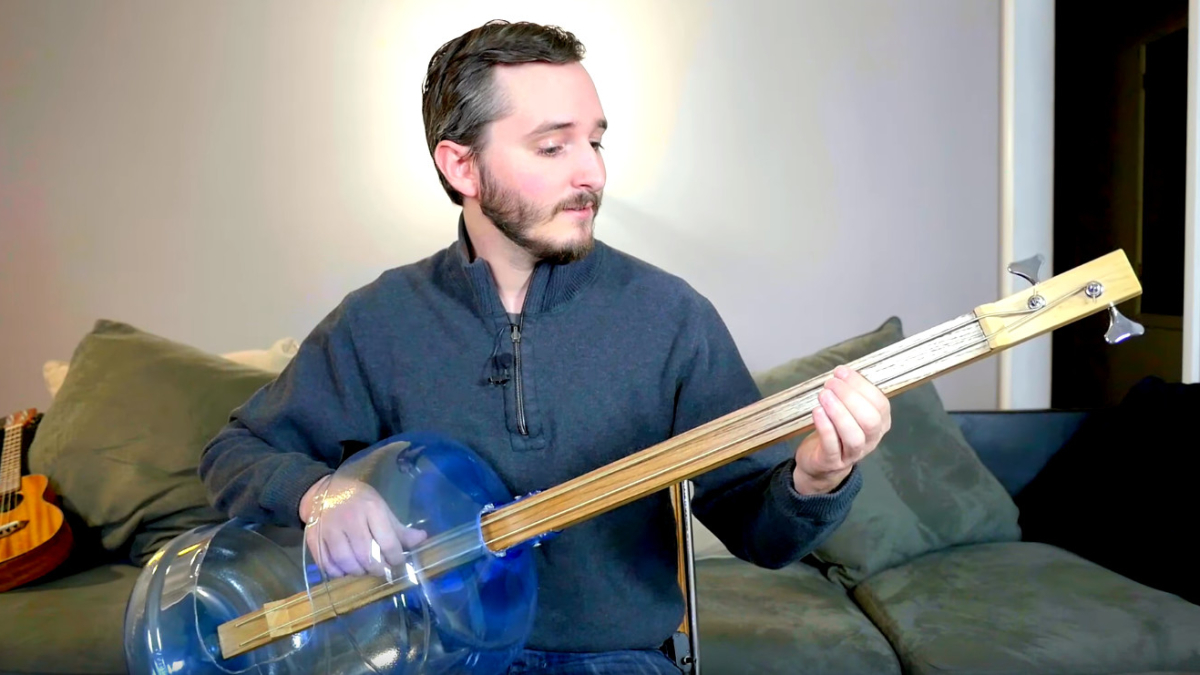 Как сделать бас-гитару из пластиковой бутылки