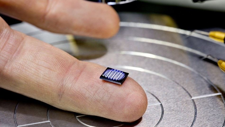 IBM представила самый маленький в мире компьютер 