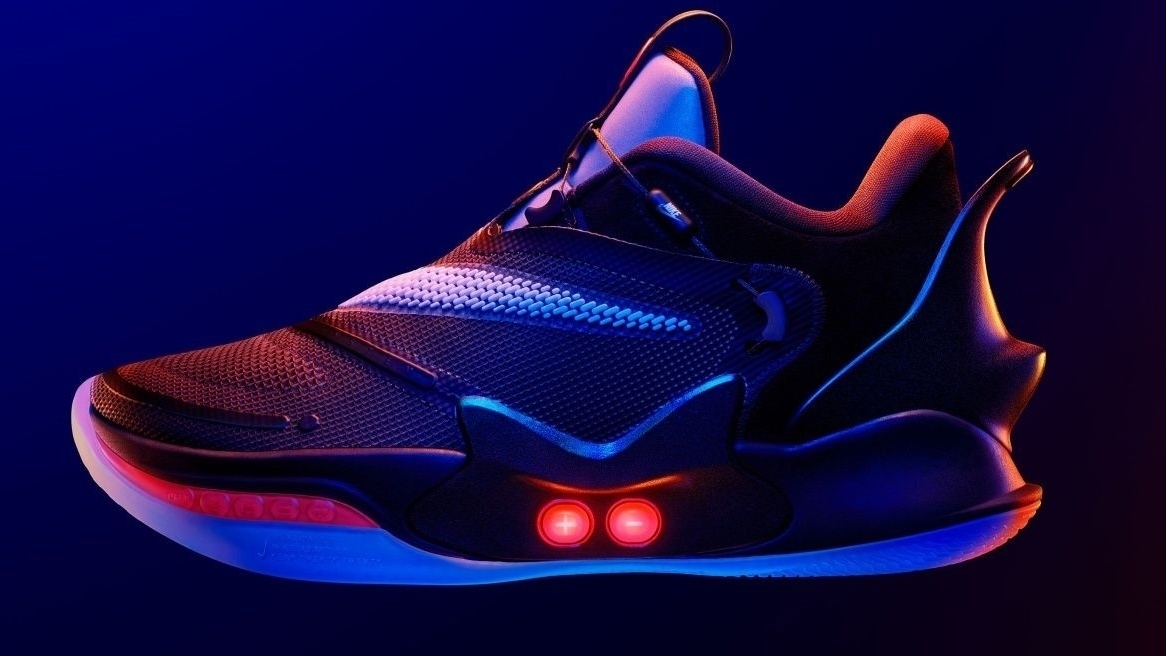 Обновлённые самозашнуровывающиеся кроссовки Nike уже в продаже 