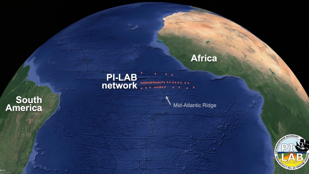 Всплеск тектонической активности начал отталкивать Северную и Южную Америку от Европы и Африки