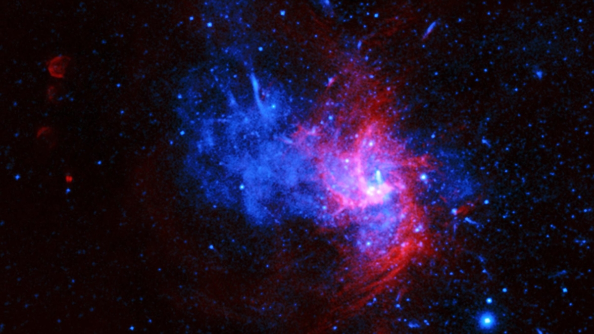 В центре Млечного Пути обнаружены интригующие останки редкого звездного взрыва