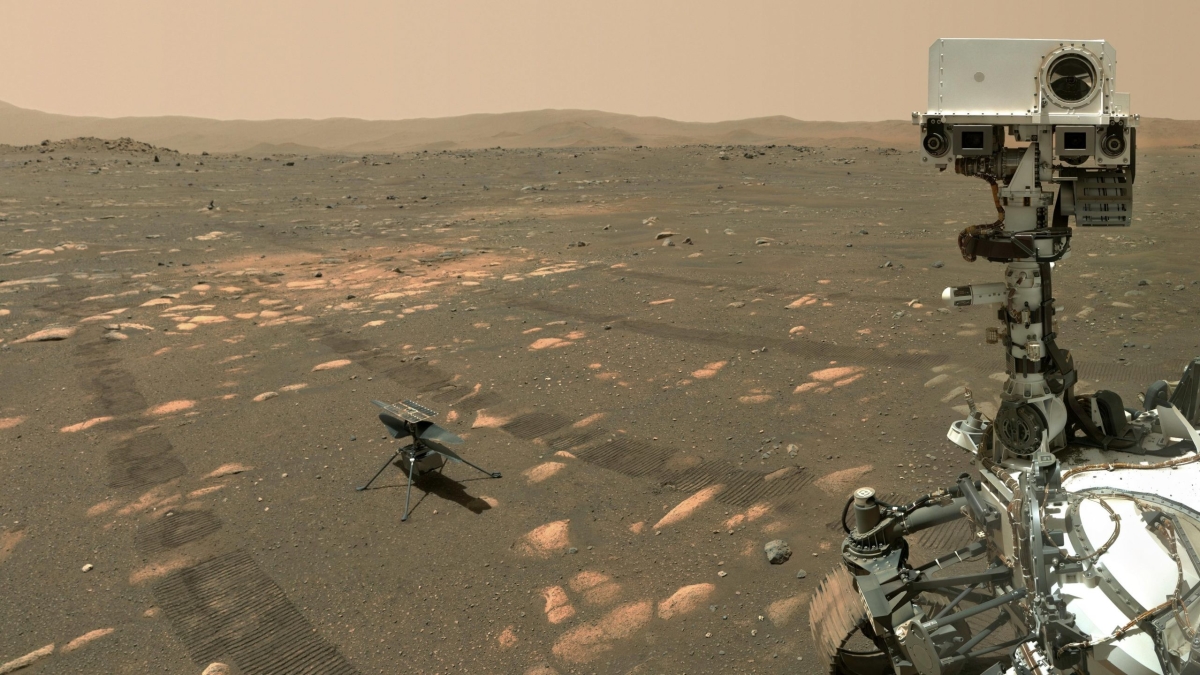 Эпическое марсианское селфи: марсоход NASA с вертолетом Ingenuity