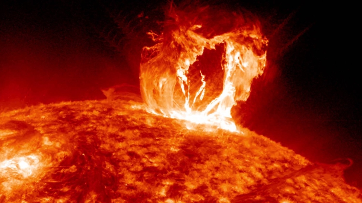 Почему солнечная корона горячей поверхности звезды? Ученые близки к разгадке