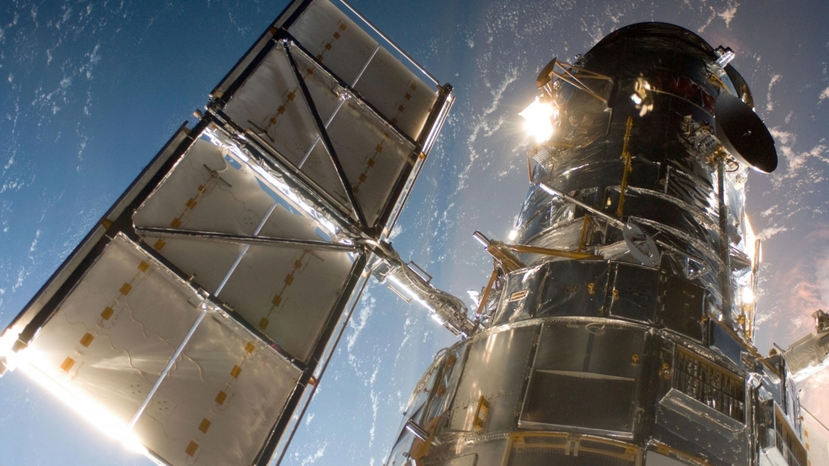 Один из бортовых компьютеров телескопа Hubble вышел из строя