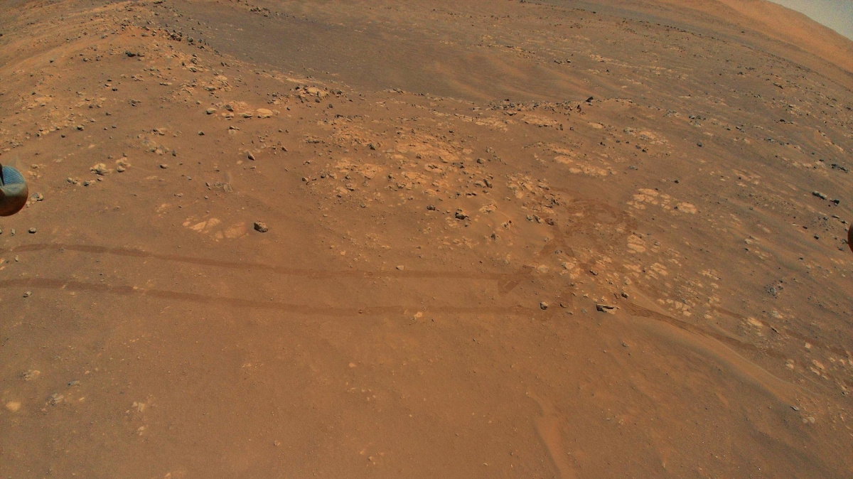 Ingenuity сфотографировал множество интересных мест на Марсе