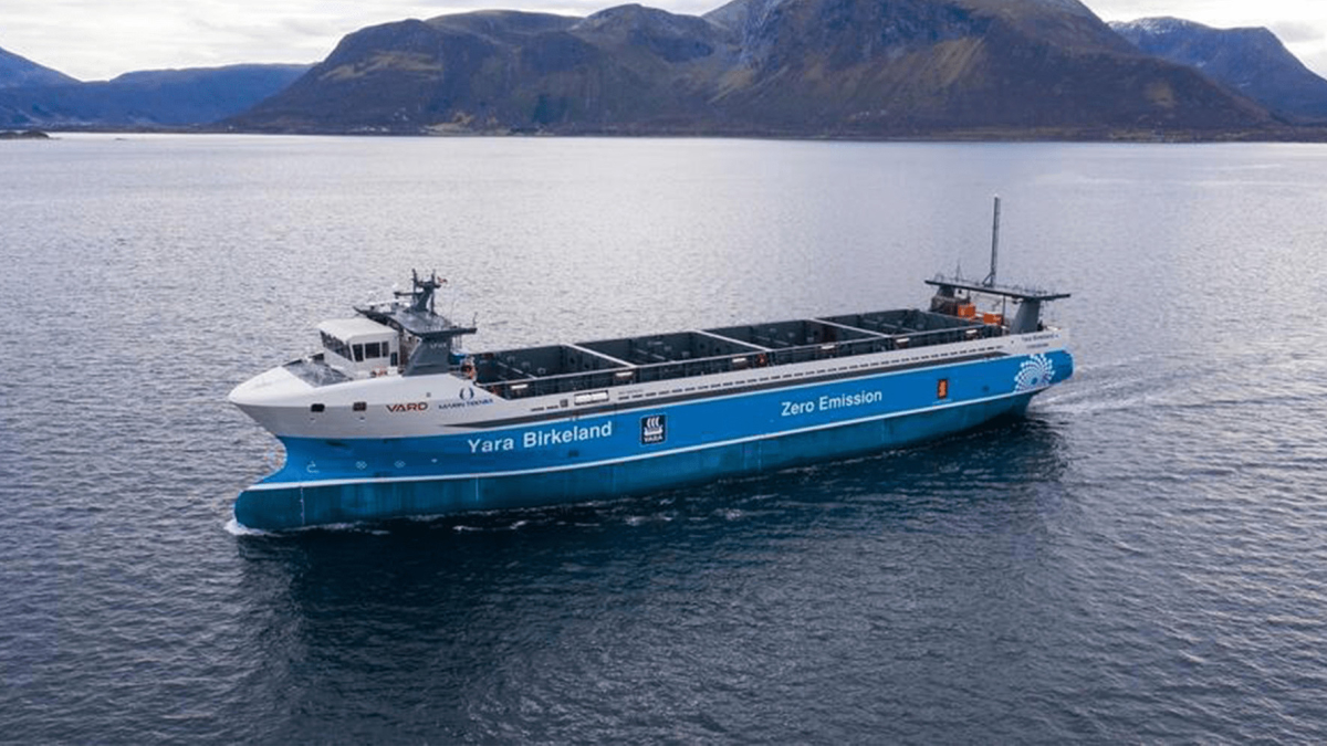 Электрический грузовой корабль Yara Birkeland готовится к первому рейс без экипажа
