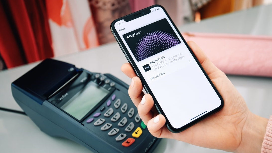 В одной из следующих версий iOS появится возможность принимать платежи NFC