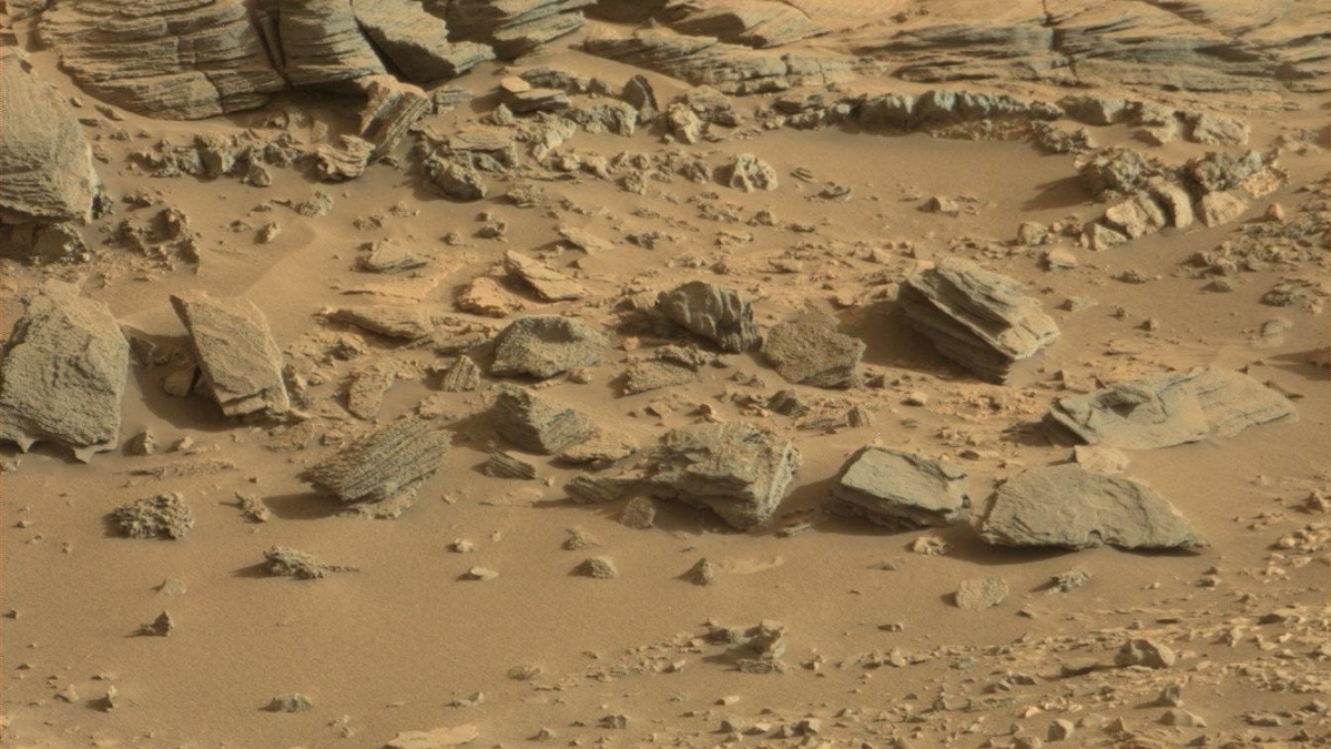 Марсоход Curiosity обнаружил сильную углеродную сигнатуру — след биологической активности?