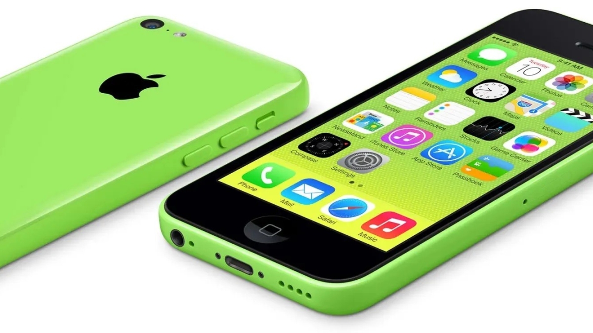 Дизайн iPhone 15 может быть близок к первому бюджетному смартфону Apple
