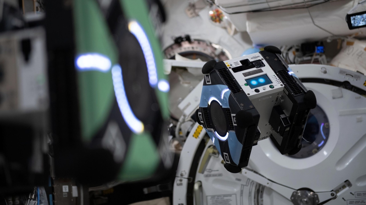 Лучшие фотографии с орбиты — снимки экипажа МКС за 2022 год