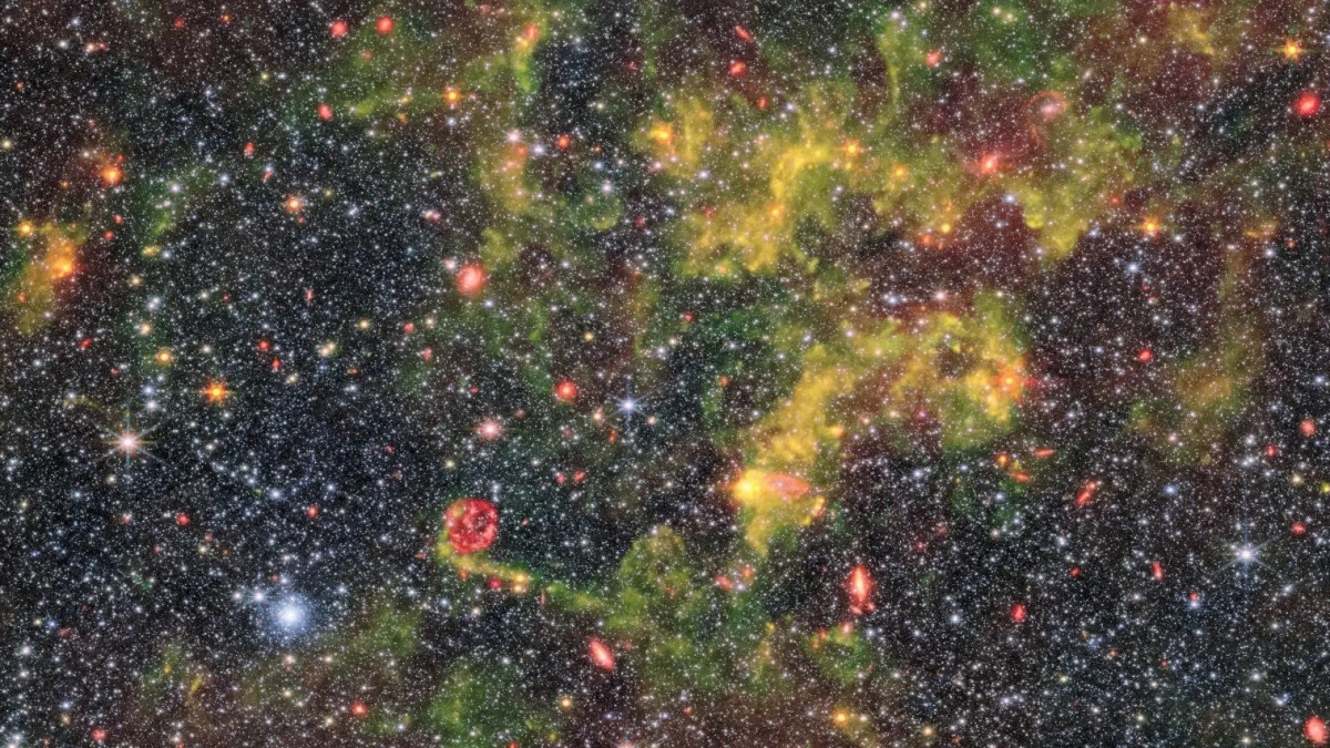 Эта невероятная галактика позволяет заглянуть в раннюю Вселенную