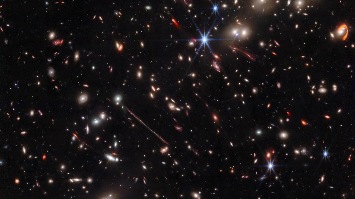 Интригующие данные телескопа James Webb о скоплении галактик "Эль-Гордо"