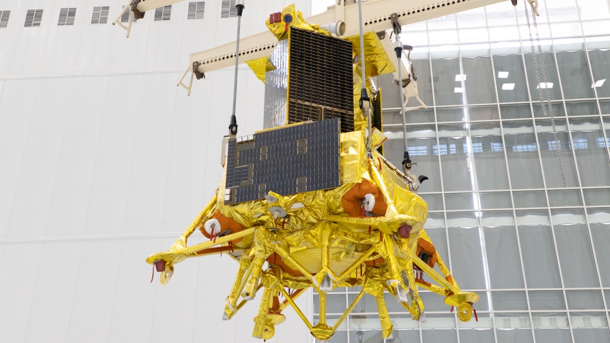 Аппарат "Луна-25" бал потерян — причины неудачного предпосадочного маневра выясняются