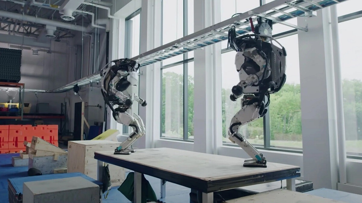 Человекоподобные роботы Atlas первого поколения отправлены на покой