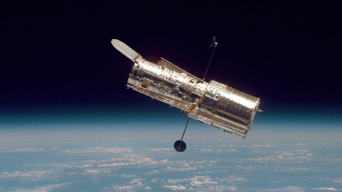 Стареющий телескоп Hubble переходит на менее активный режим работы