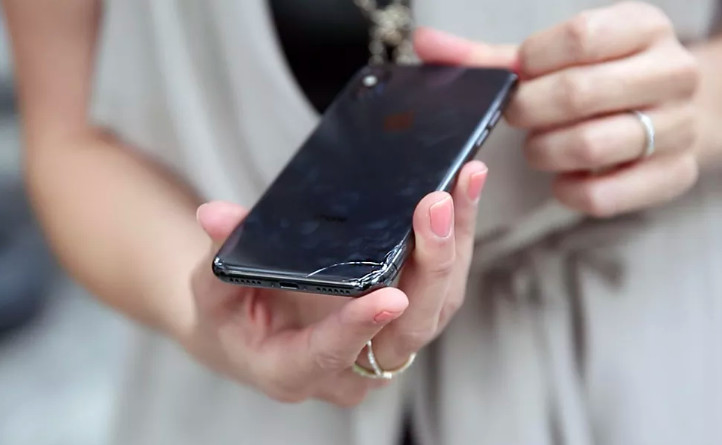 iPhone X провалил краш-тест