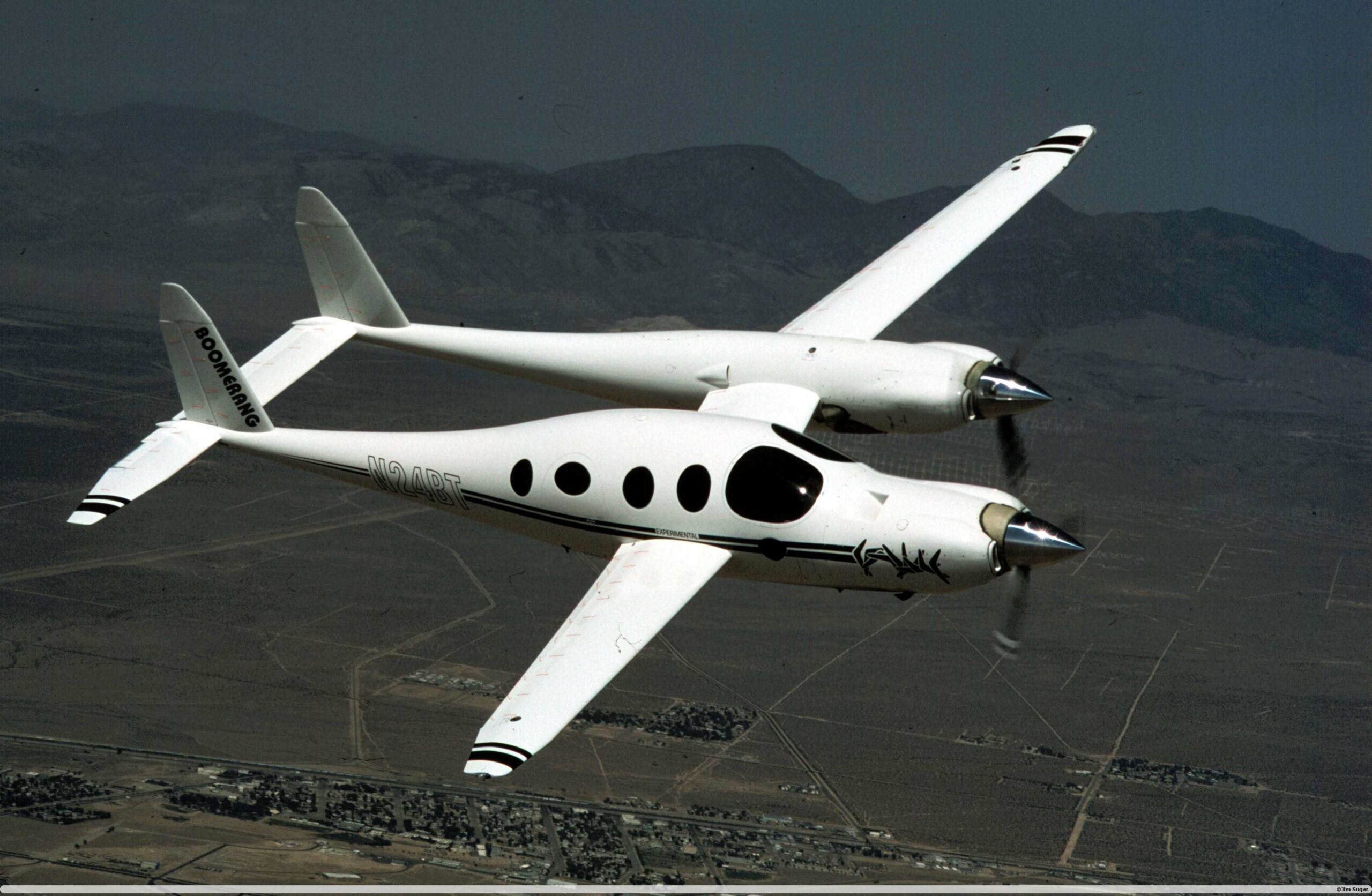 17 самых странных летательных аппаратов 11 11. Rutan Model 202 Boomerang (1996)