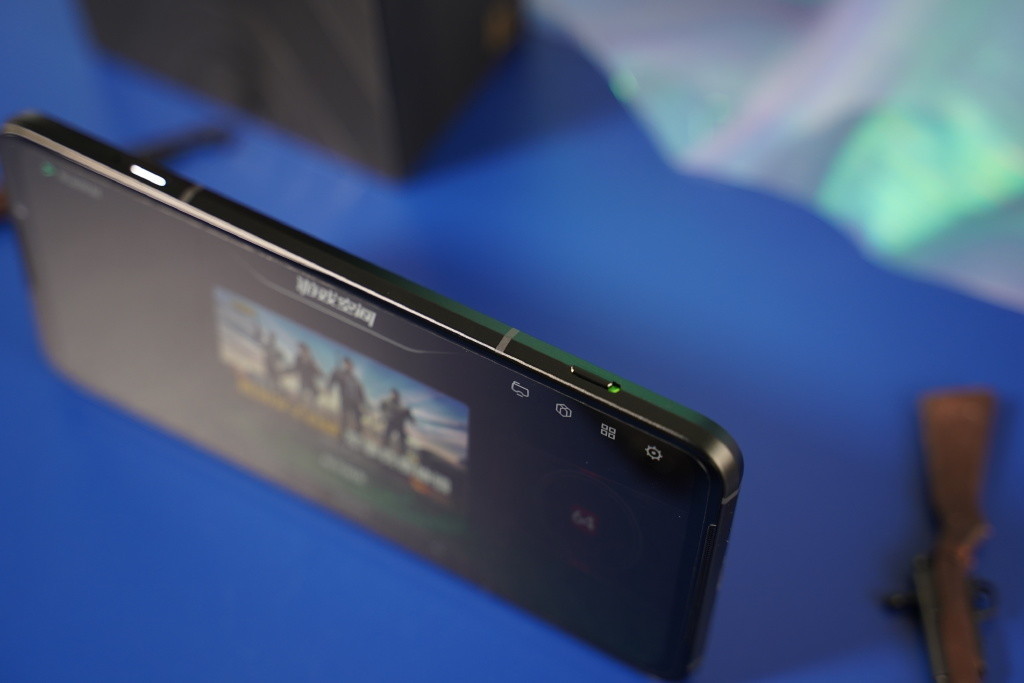 Компания Black Shark официально представила новый игровой смартфон 2 Компания Black Shark официально представила новый игровой смартфон