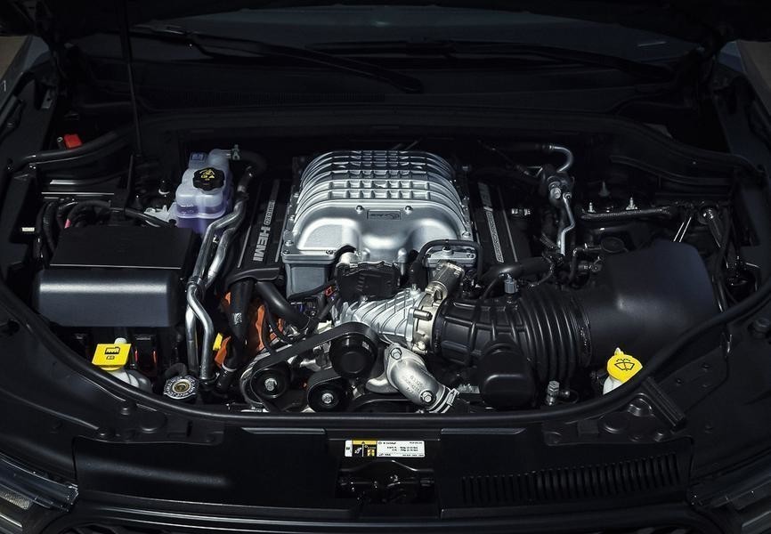 Представлен самый мощный в мире серийный SUV Dodge Durango SRT Hellcat 3 Представлен самый мощный в мире серийный SUV Dodge Durango SRT Hellcat