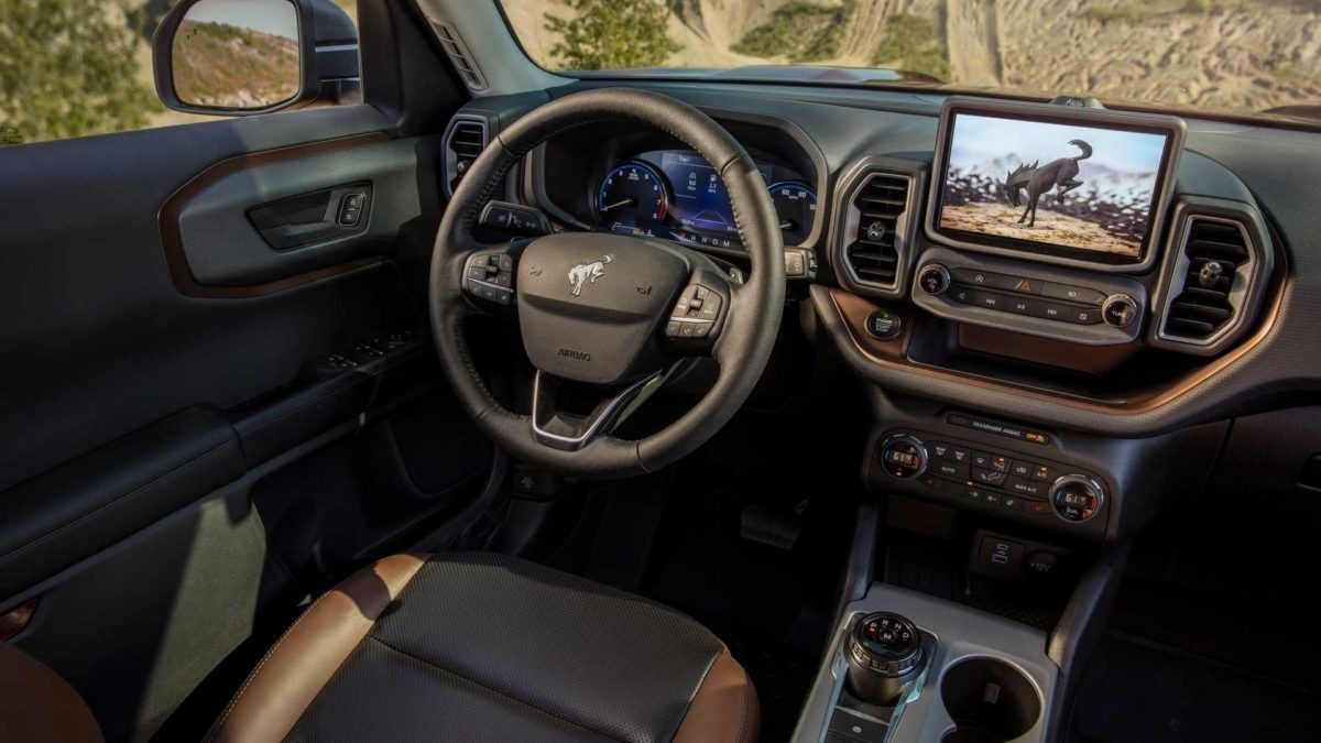 Nissan и Ford представили свои новые кроссоверы