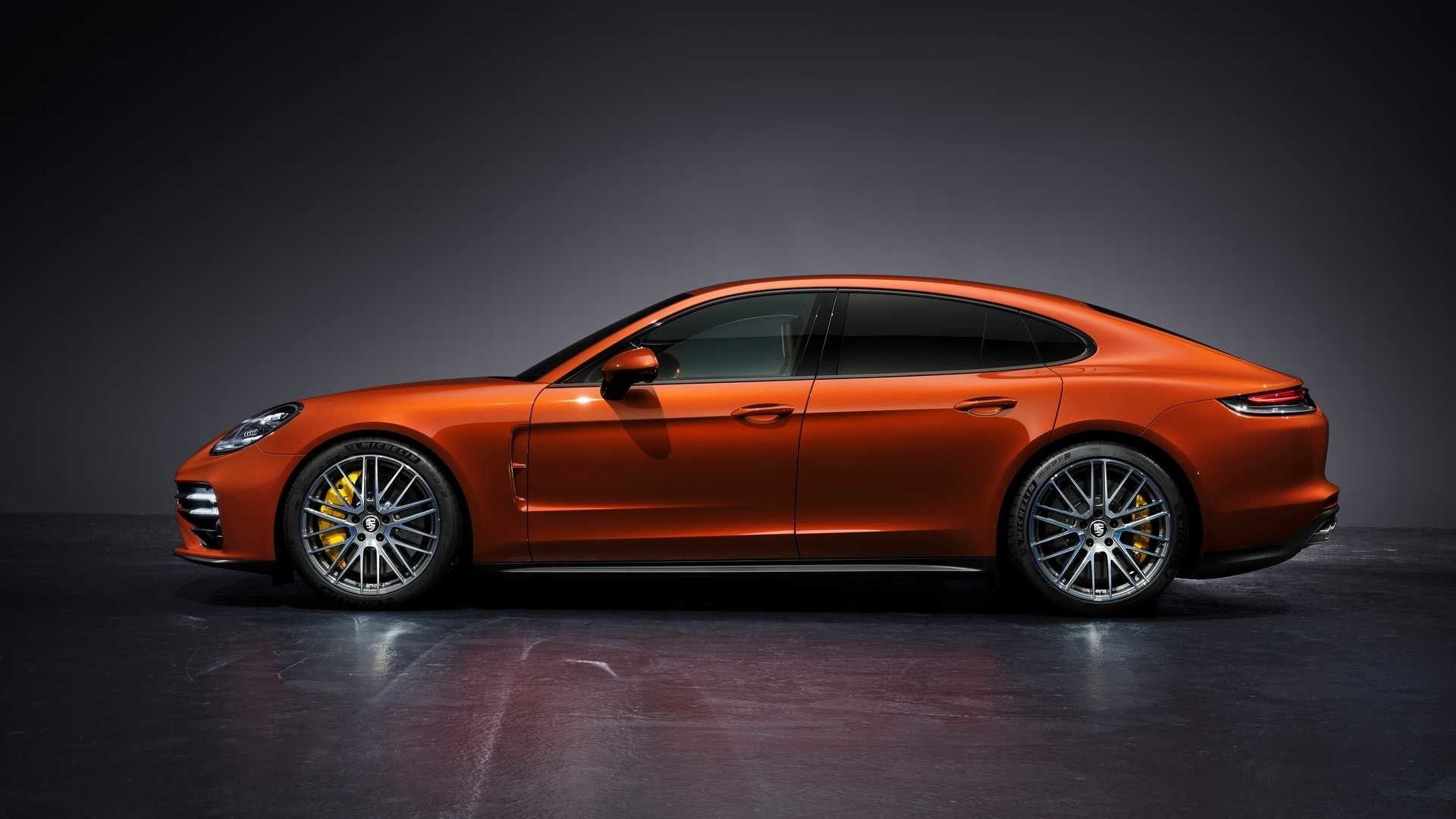 Обновлённый Porsche Panamera стал самым быстром автомобилем в своем классе