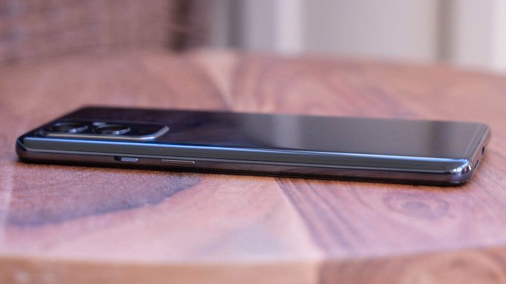 Обзор OnePlus 9: хорошо продуманный шаг назад