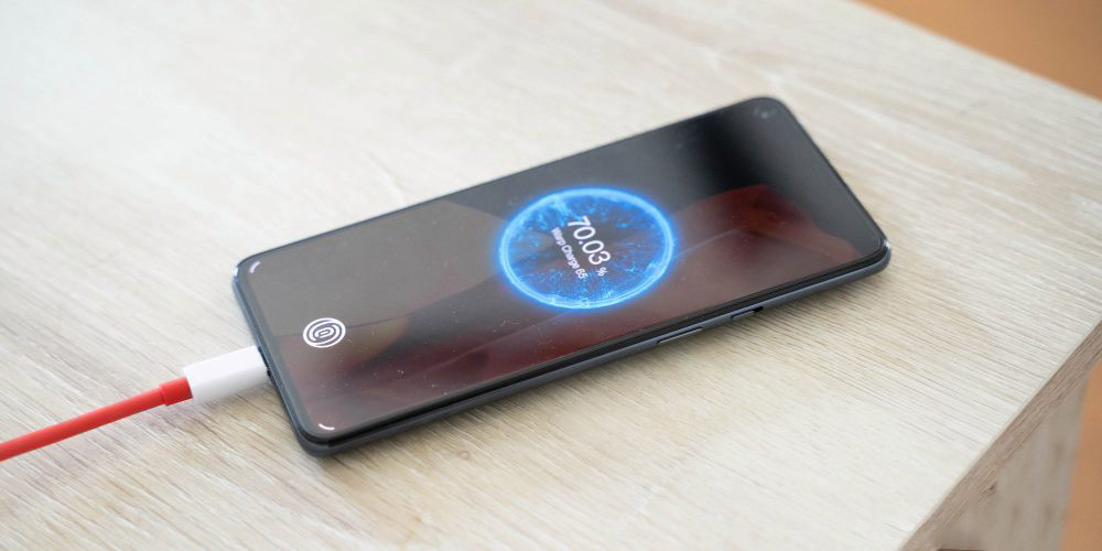 Обзор OnePlus 9: хорошо продуманный шаг назад