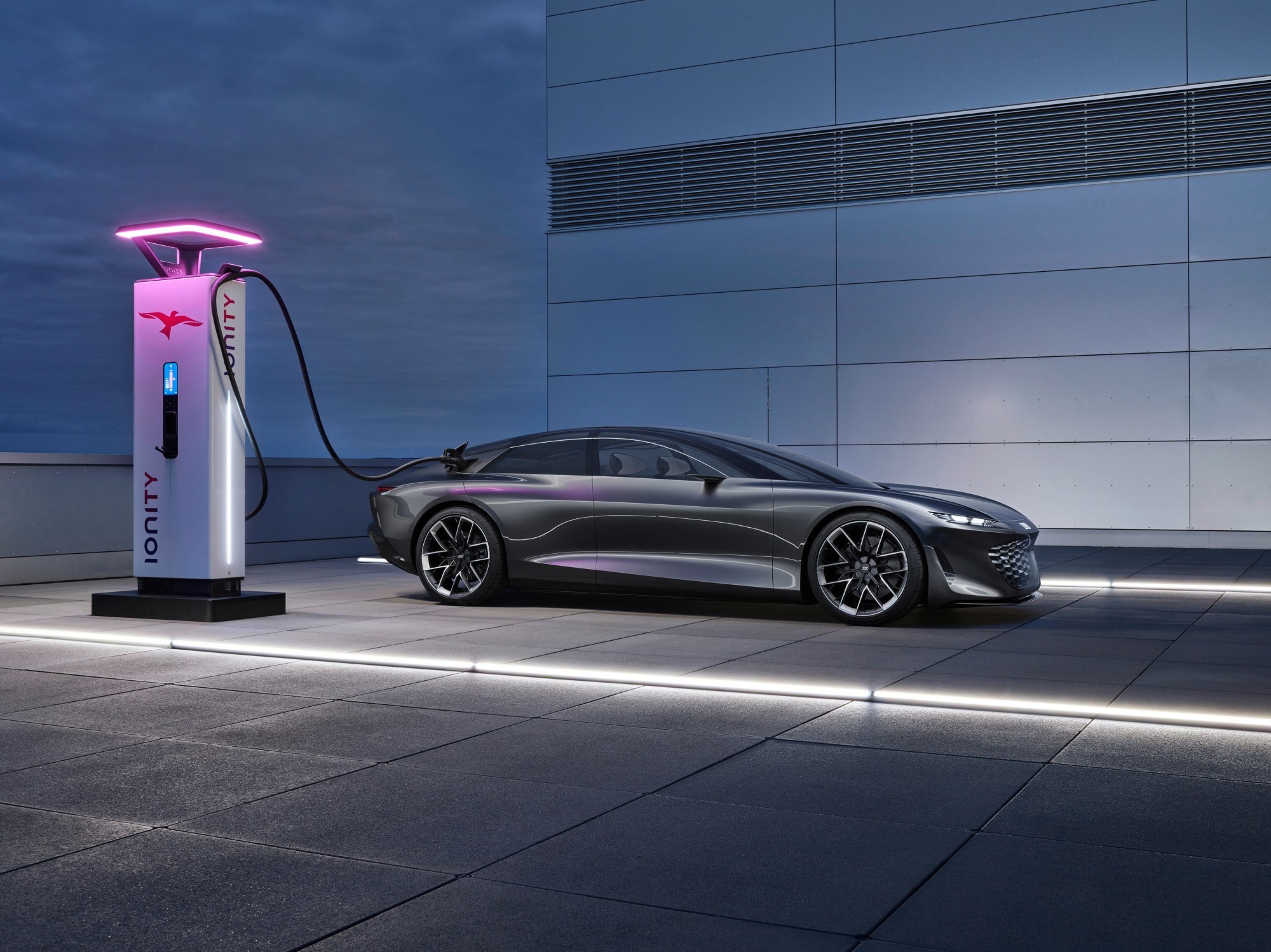 Audi представляет новый безумный концепт — намек на электрический A8? 1 Audi представляет новый безумный концепт — намек на электрический A8?
